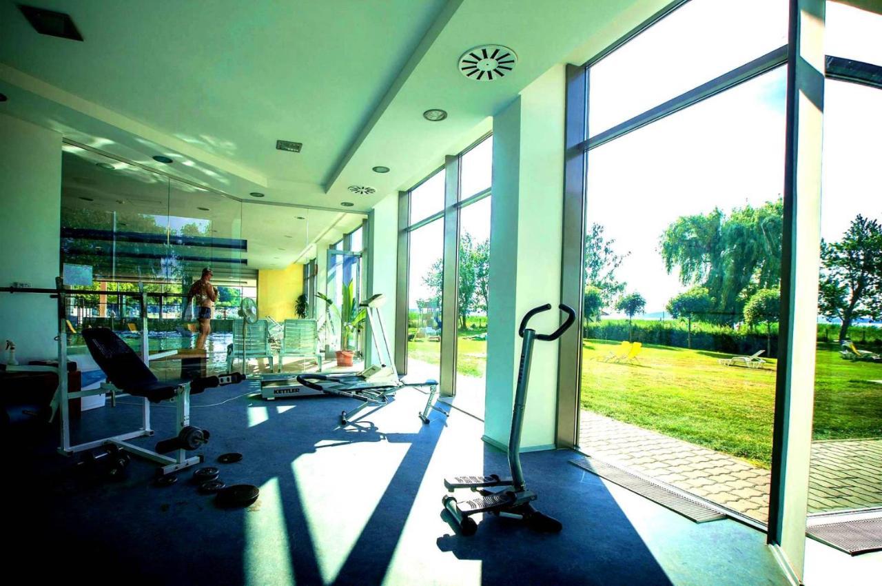 Club 218 Wellness Luxus Apartman Siófok Exterior foto