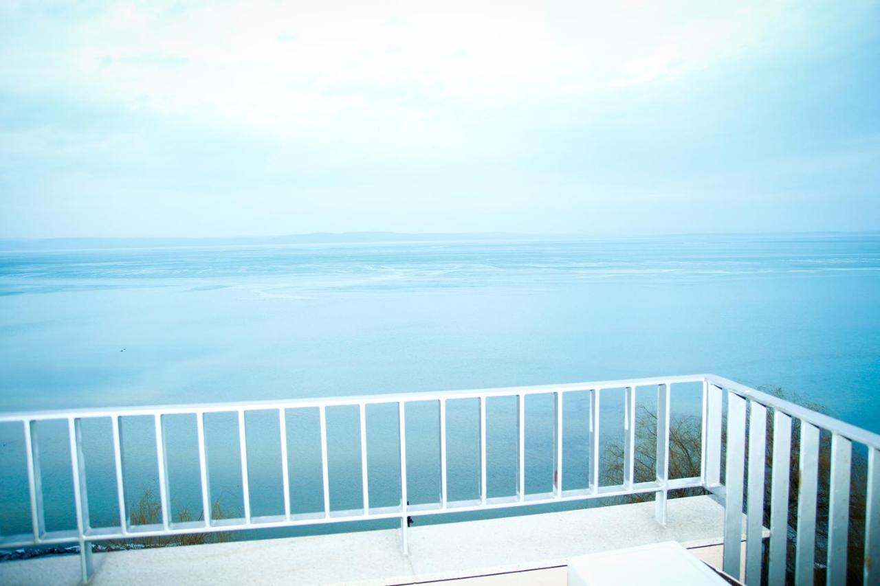 Club 218 Wellness Luxus Apartman Siófok Exterior foto