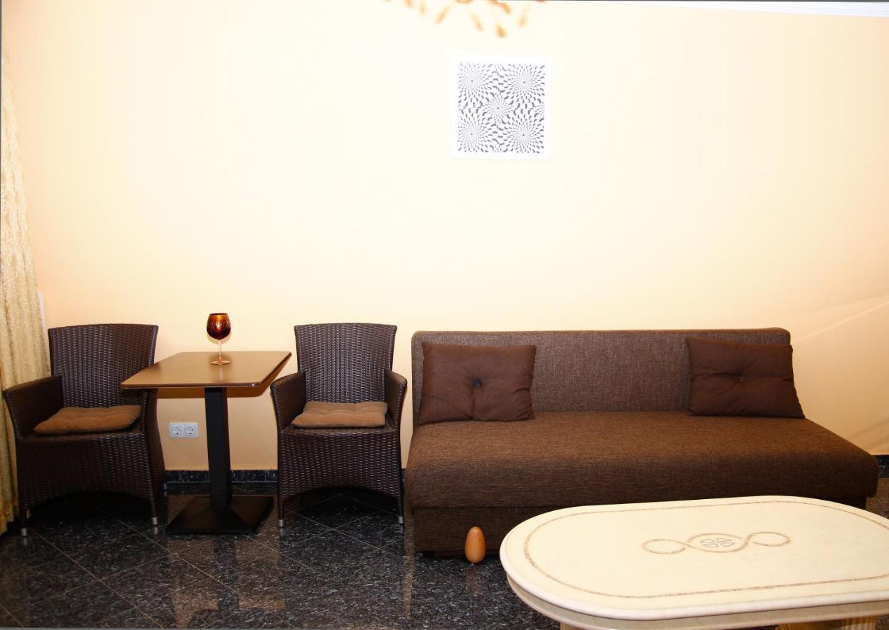 Club 218 Wellness Luxus Apartman Siófok Exterior foto